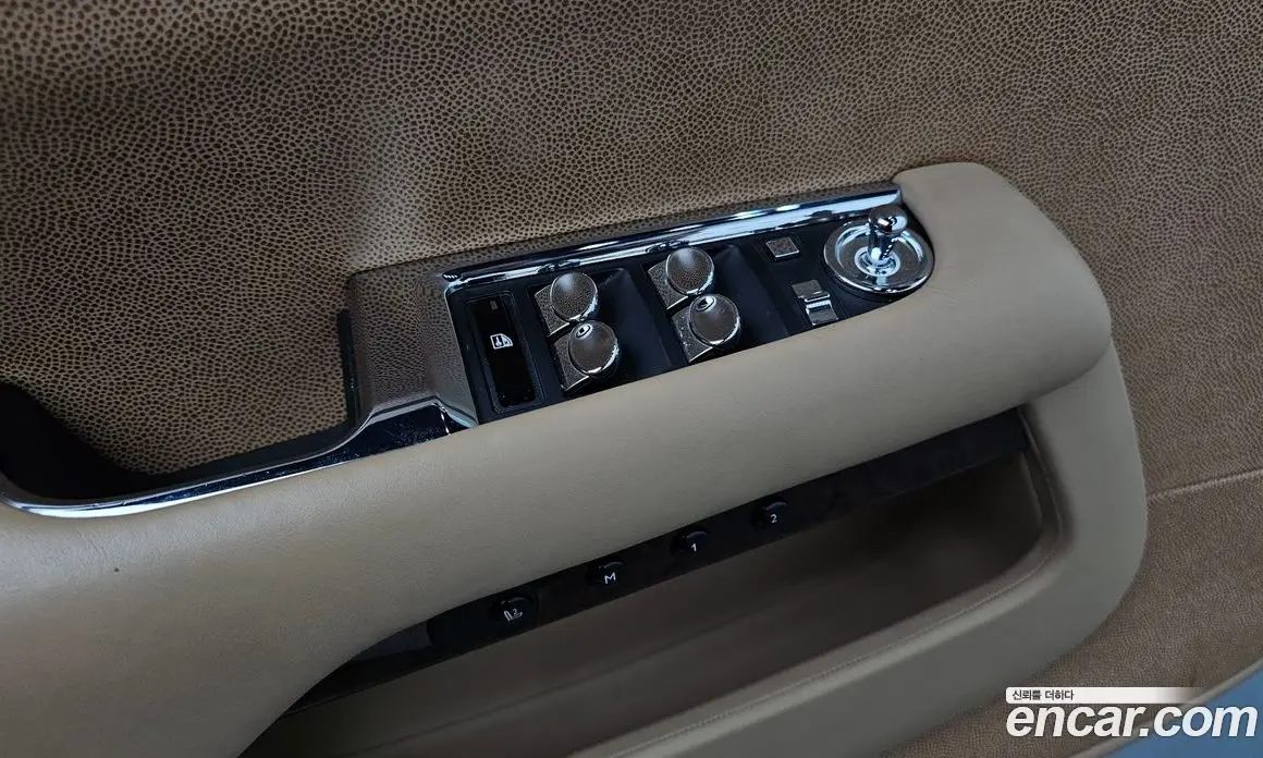 Rolls-Royce Wraith 2015 6.6 автомат (гидро), фото 19 Rolls-Royce Wraith 2015 6.6 автомат (гидро), фото 19