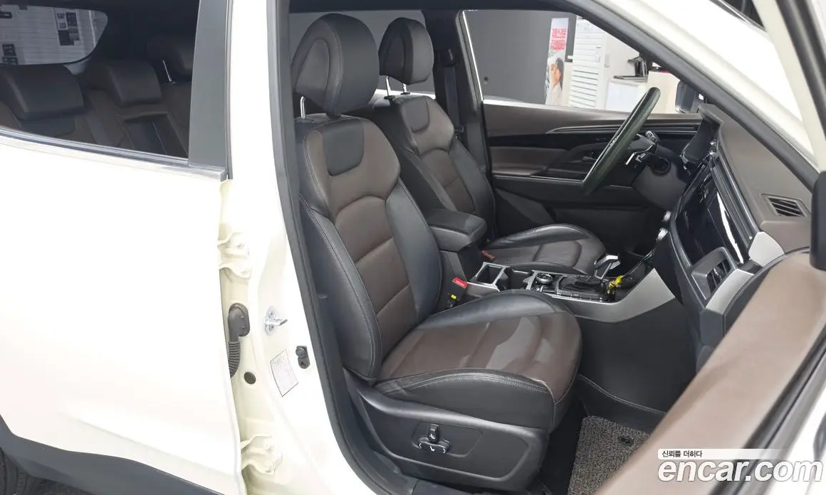 SsangYong Korando 2019 1.6 автомат (гидро), фото 16