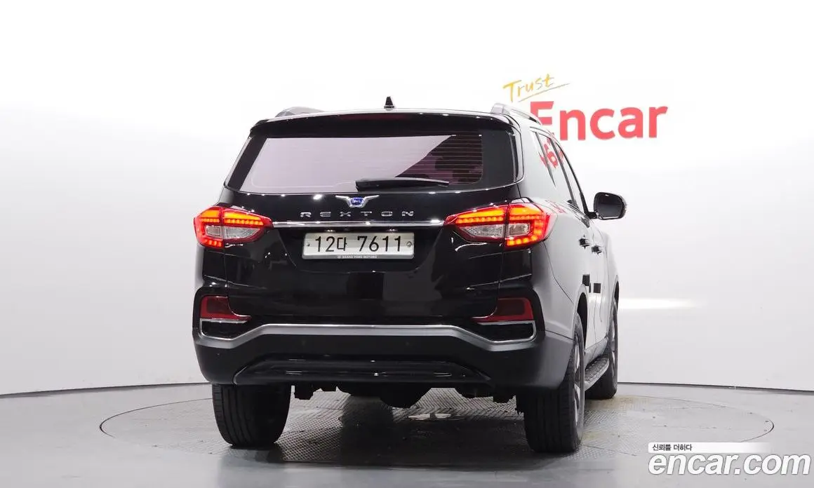 SsangYong Rexton 2017 2.2 автомат (гидро), фото 3 SsangYong Rexton 2017 2.2 автомат (гидро), фото 3