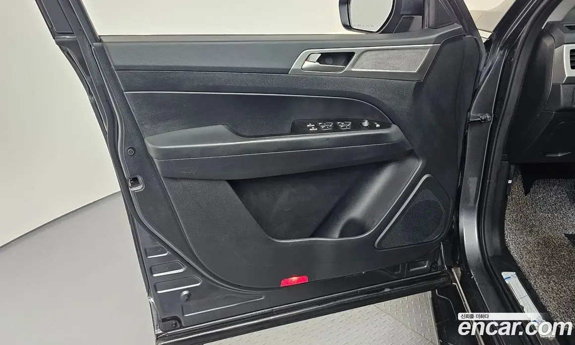 SsangYong Rexton 2019 2.2 автомат (гидро), фото 13 SsangYong Rexton 2019 2.2 автомат (гидро), фото 13