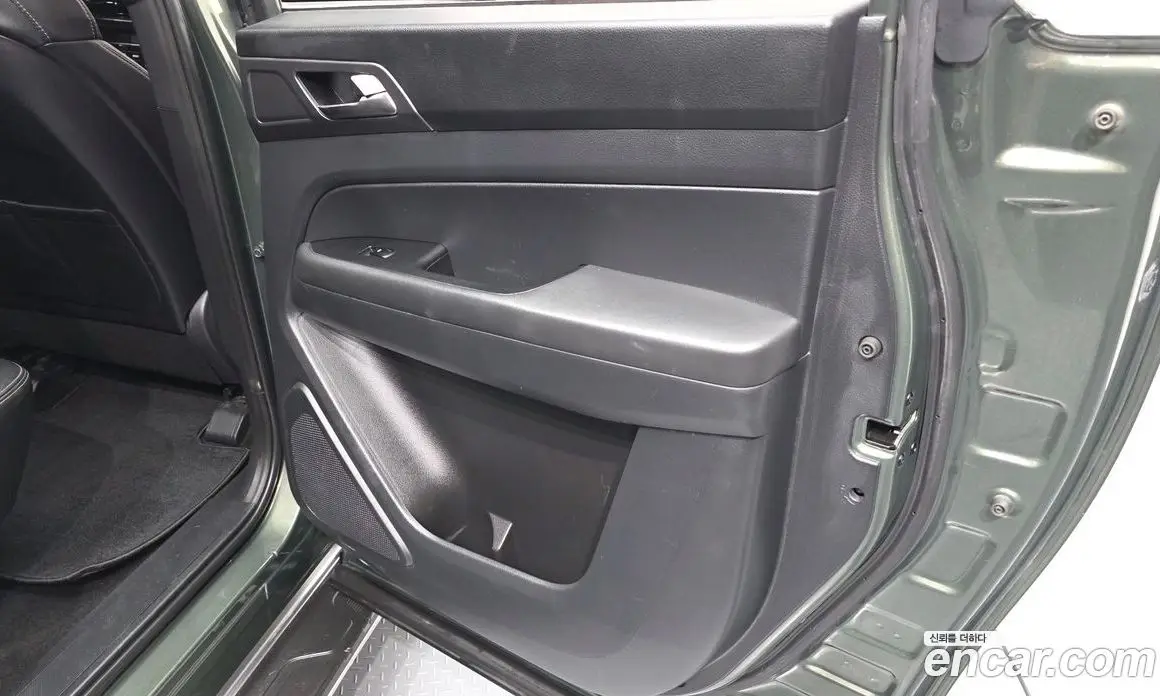 SsangYong Rexton 2024 2.2 автомат (гидро), фото 15