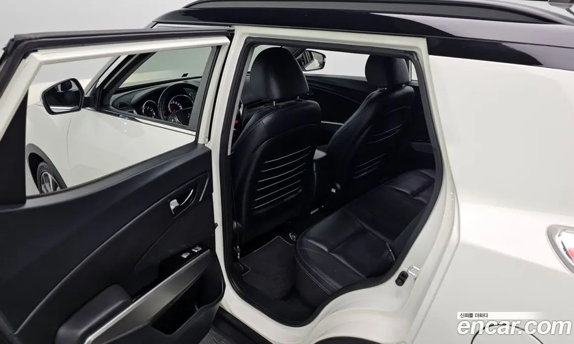 SsangYong TIBOLI 2016 1.6 автомат (гидро), фото 11