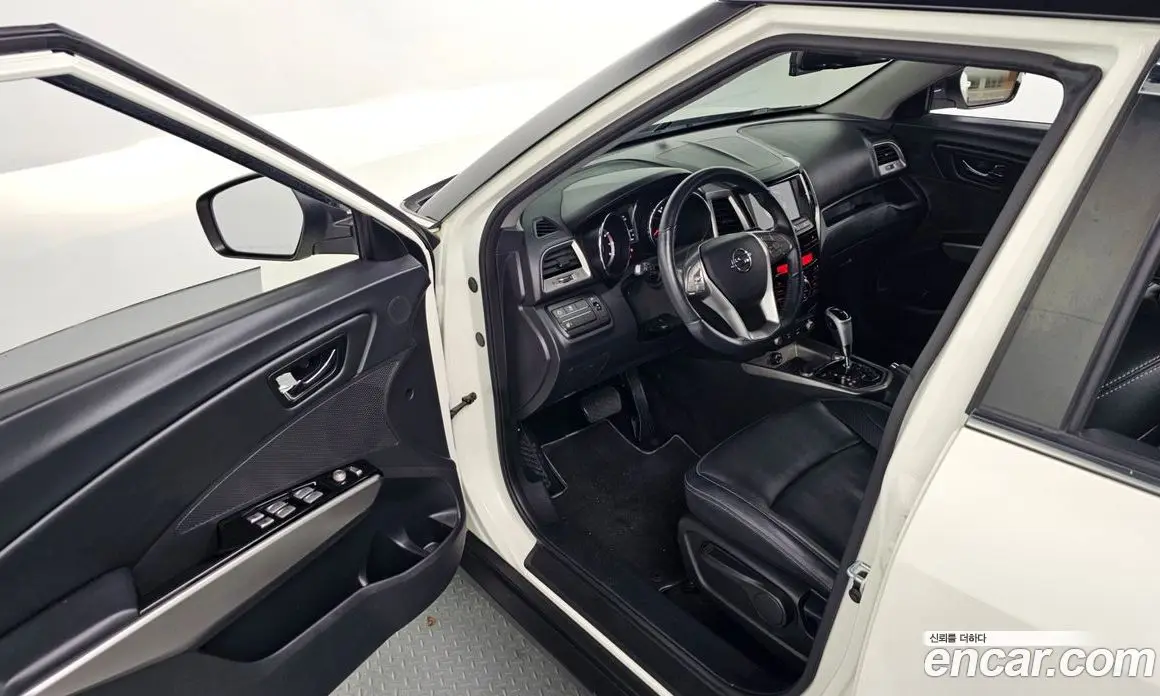 SsangYong TIBOLI 2016 1.6 автомат (гидро), фото 10