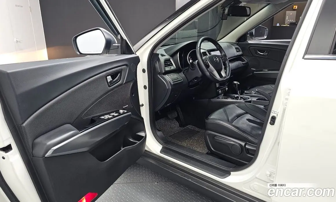 SsangYong TIBOLI 2018 1.6 автомат (гидро), фото 13