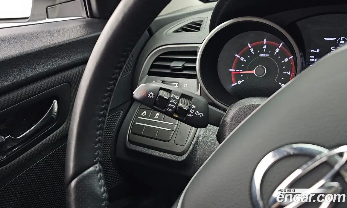 SsangYong TIBOLI 2018 1.6 автомат (гидро), фото 24