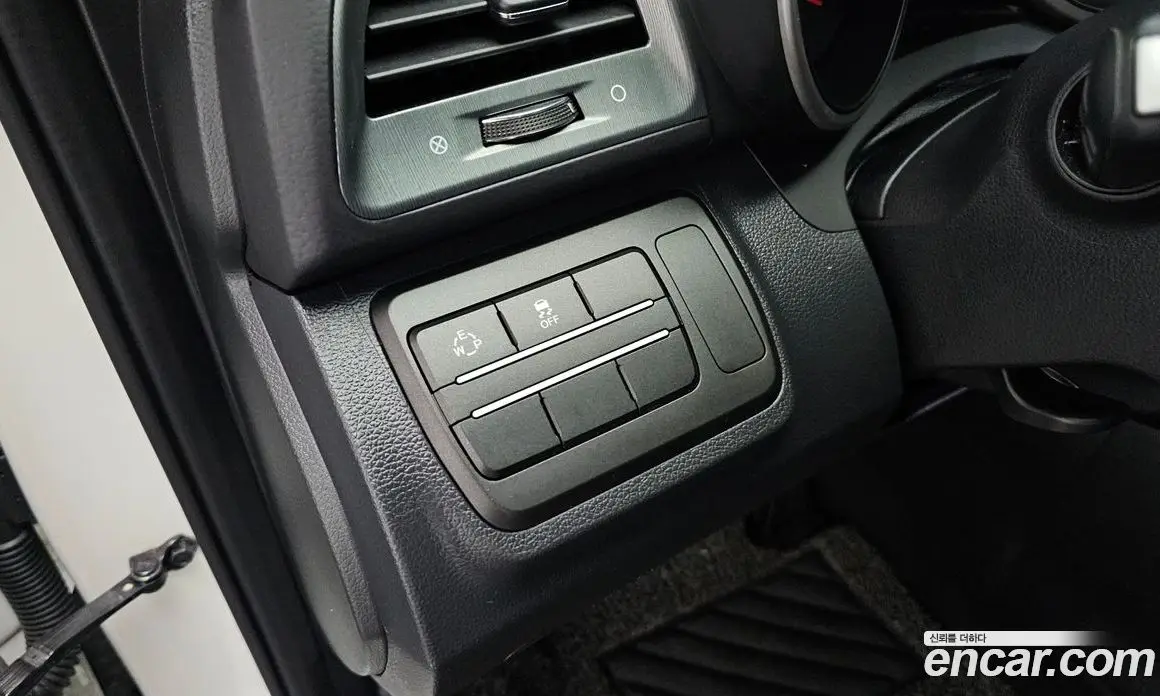 SsangYong TIBOLI 2018 1.6 автомат (гидро), фото 25
