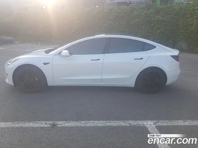 Tesla Model 3 2020 автомат (гидро), миниатюра 5 Tesla Model 3 2020 автомат (гидро), миниатюра 5