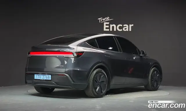 Tesla Model Y 2025 0.2 автомат (гидро), миниатюра 1 Tesla Model Y 2025 0.2 автомат (гидро), миниатюра 1