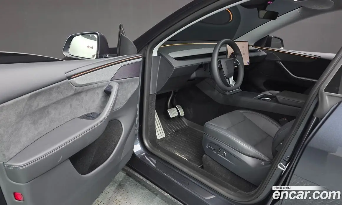 Tesla Model Y 2025 0.2 автомат (гидро), фото 12 Tesla Model Y 2025 0.2 автомат (гидро), фото 12
