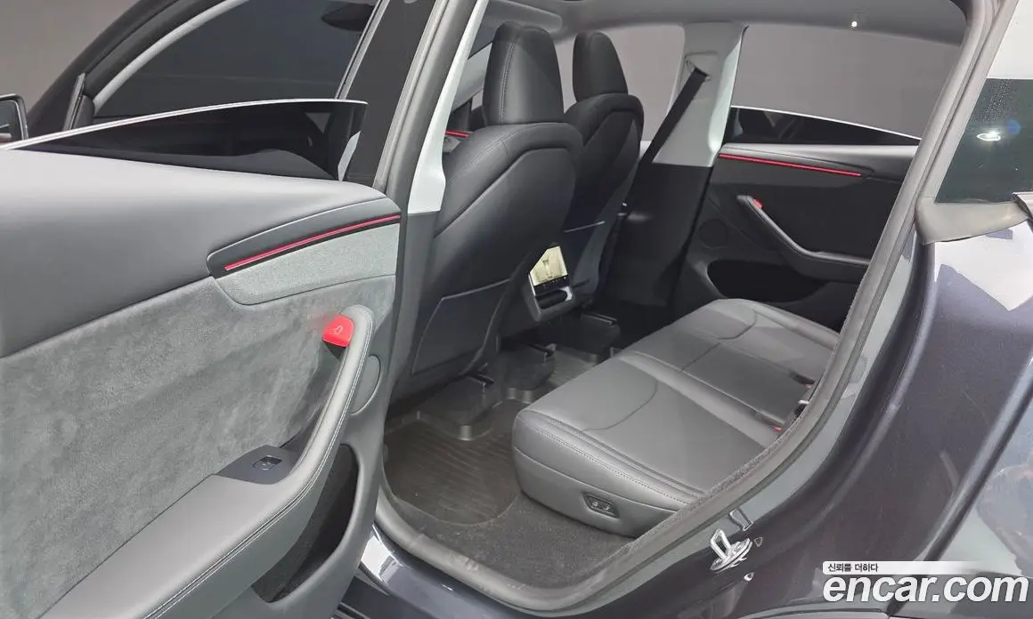 Tesla Model Y 2025 0.2 автомат (гидро), фото 17 Tesla Model Y 2025 0.2 автомат (гидро), фото 17