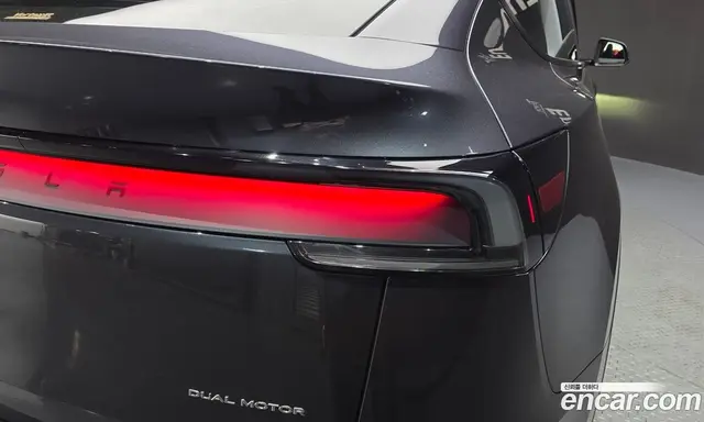 Tesla Model Y 2025 0.2 автомат (гидро), миниатюра 8 Tesla Model Y 2025 0.2 автомат (гидро), миниатюра 8