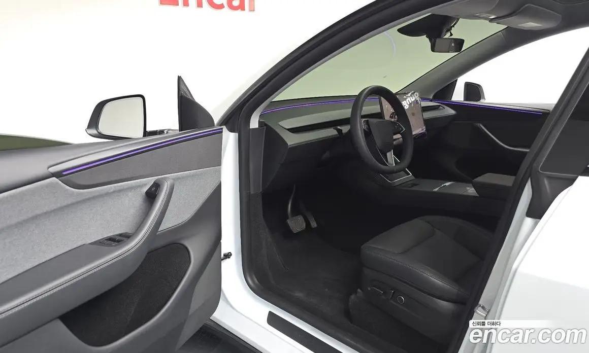 Tesla Model Y 2025 0.2 автомат (гидро), фото 12 Tesla Model Y 2025 0.2 автомат (гидро), фото 12