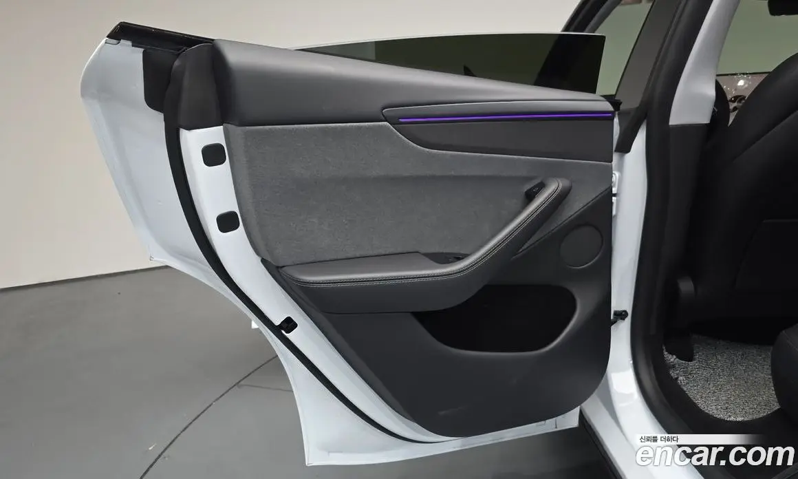 Tesla Model Y 2025 0.2 автомат (гидро), фото 14 Tesla Model Y 2025 0.2 автомат (гидро), фото 14