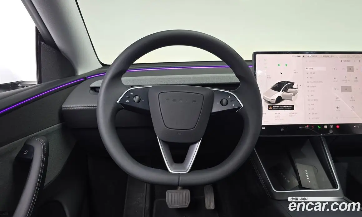 Tesla Model Y 2025 0.2 автомат (гидро), фото 18 Tesla Model Y 2025 0.2 автомат (гидро), фото 18