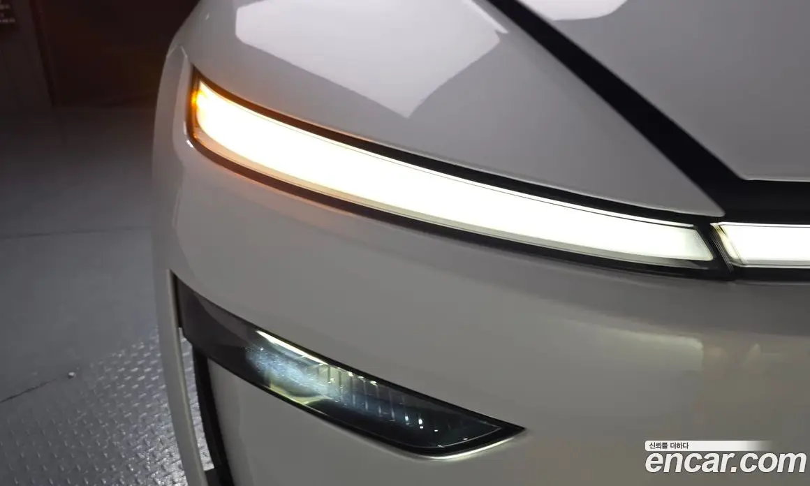 Tesla Model Y 2025 0.2 автомат (гидро), фото 7 Tesla Model Y 2025 0.2 автомат (гидро), фото 7