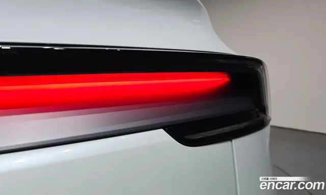 Tesla Model Y 2025 0.2 автомат (гидро), миниатюра 8 Tesla Model Y 2025 0.2 автомат (гидро), миниатюра 8