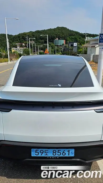 Tesla Model Y 2025 автомат (гидро), миниатюра 2 Tesla Model Y 2025 автомат (гидро), миниатюра 2