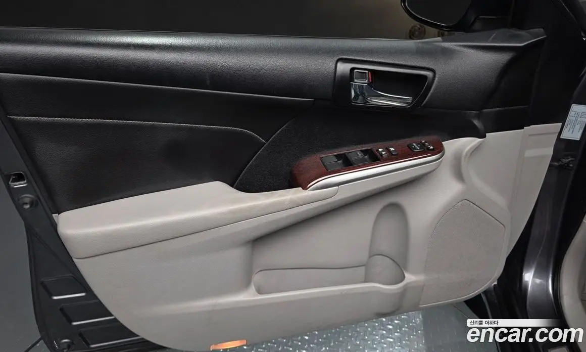 Toyota Camry 2014 2.5 автомат (гидро), фото 14 Toyota Camry 2014 2.5 автомат (гидро), фото 14