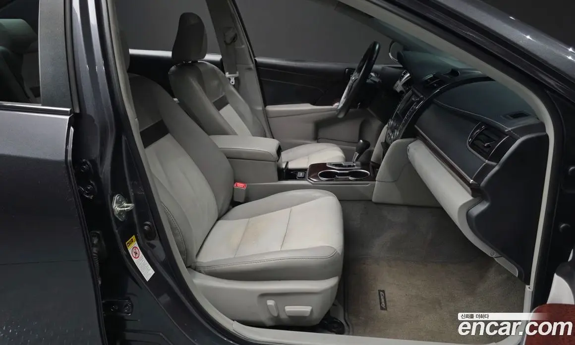 Toyota Camry 2014 2.5 автомат (гидро), фото 18 Toyota Camry 2014 2.5 автомат (гидро), фото 18