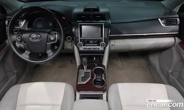 Toyota Camry 2014 2.5 автомат (гидро), миниатюра 10 Toyota Camry 2014 2.5 автомат (гидро), миниатюра 10