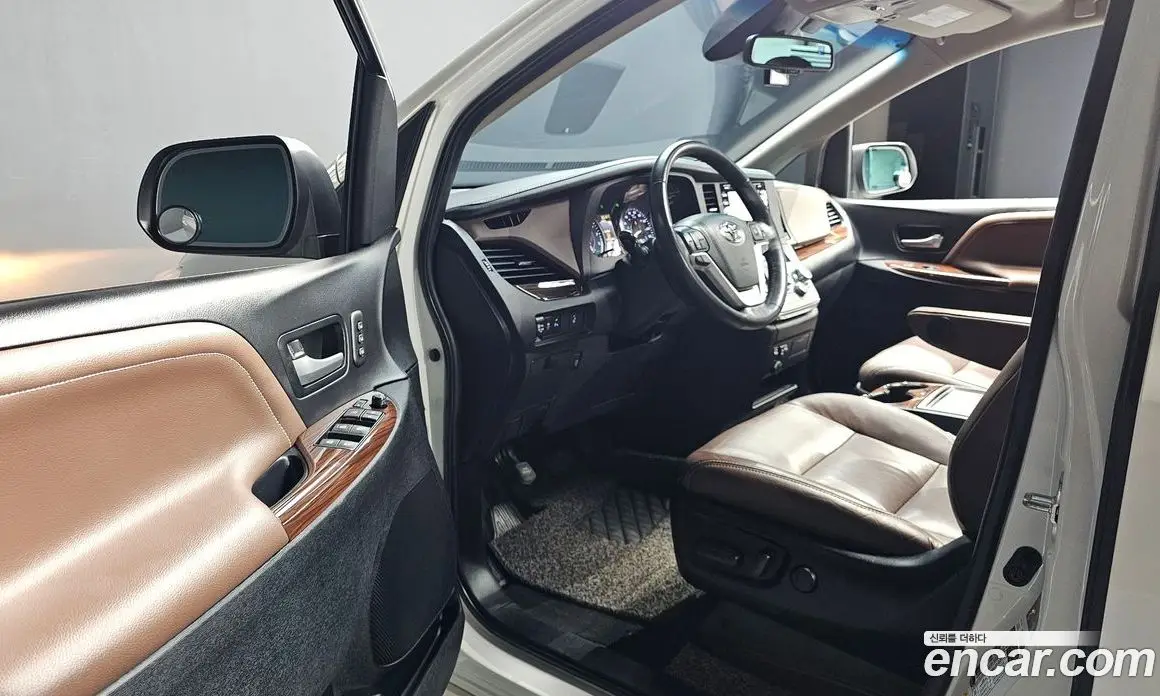Toyota Sienna 2018 3.5 автомат (гидро), фото 13 Toyota Sienna 2018 3.5 автомат (гидро), фото 13