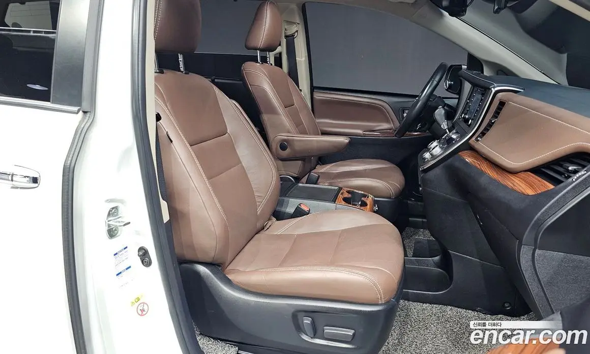 Toyota Sienna 2018 3.5 автомат (гидро), фото 17 Toyota Sienna 2018 3.5 автомат (гидро), фото 17