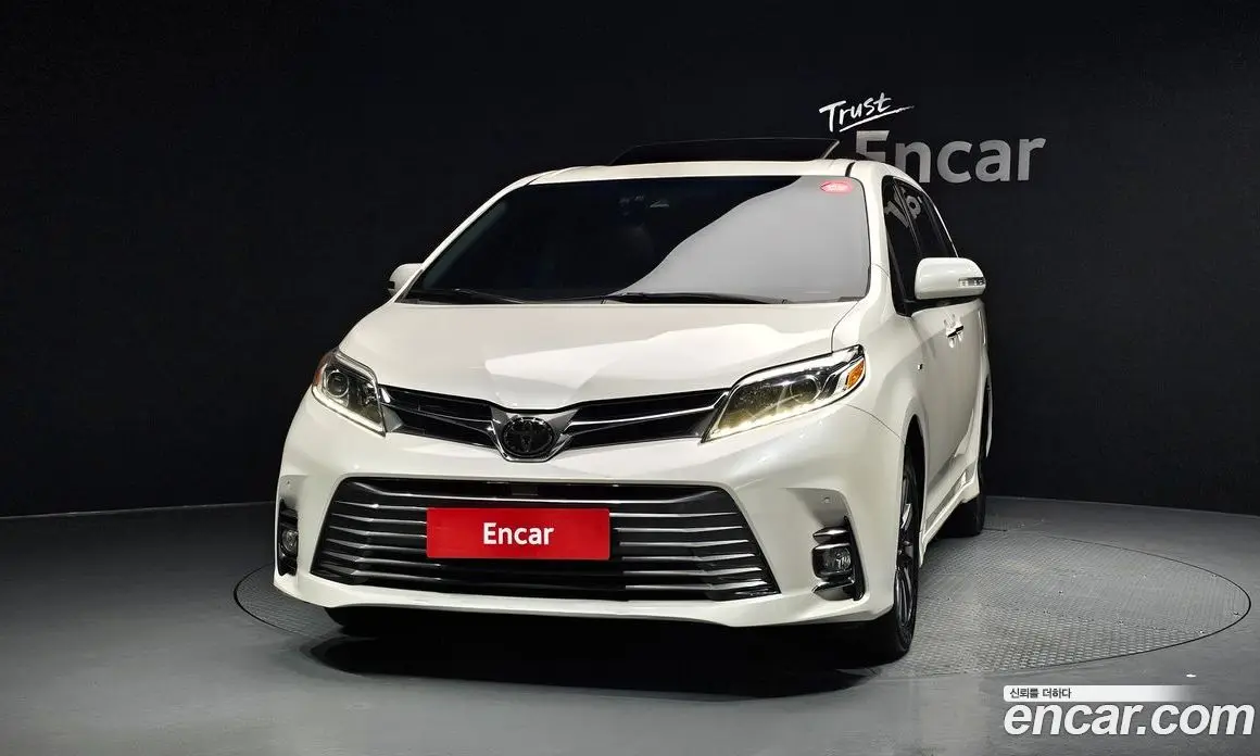 Toyota Sienna 2018 3.5 автомат (гидро), фото 3 Toyota Sienna 2018 3.5 автомат (гидро), фото 3