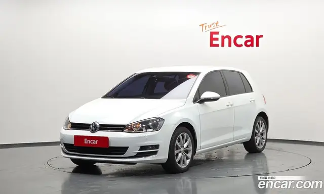 Volkswagen Golf 2015 1.6 автомат (гидро), миниатюра 1 Volkswagen Golf 2015 1.6 автомат (гидро), миниатюра 1
