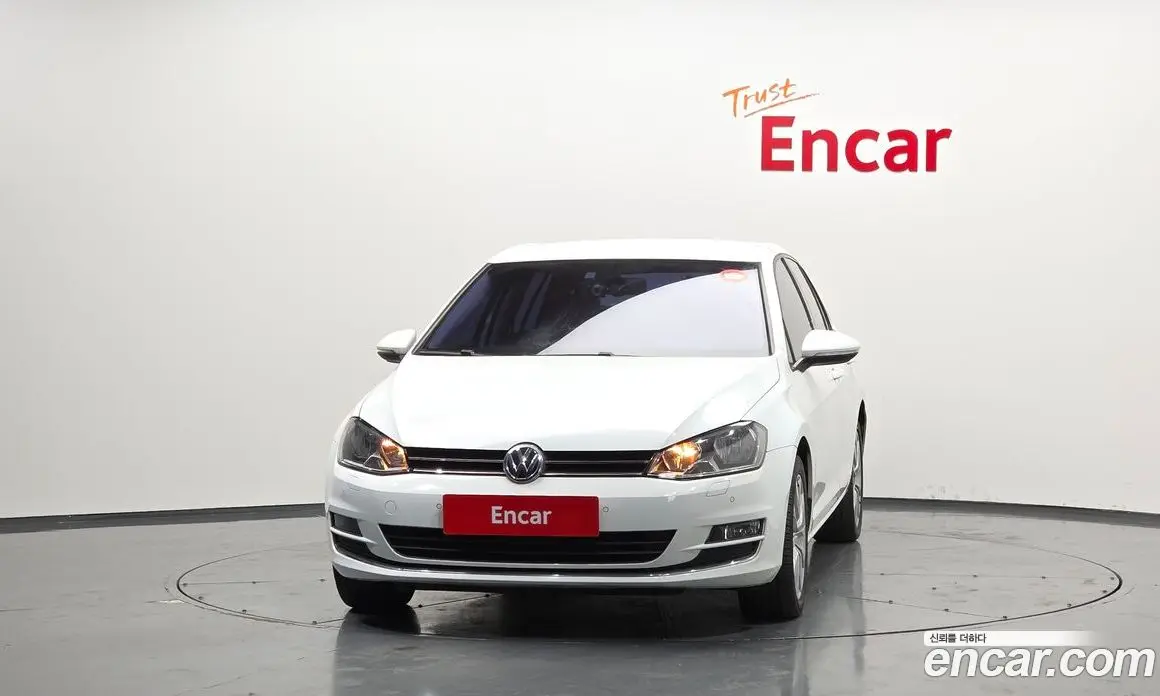 Volkswagen Golf 2015 1.6 автомат (гидро), фото 3 Volkswagen Golf 2015 1.6 автомат (гидро), фото 3