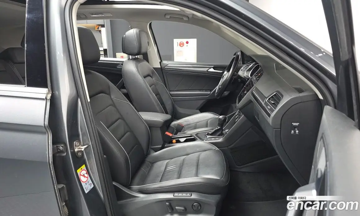 Volkswagen Tiguan 2020 2.0 автомат (гидро), фото 11 Volkswagen Tiguan 2020 2.0 автомат (гидро), фото 11