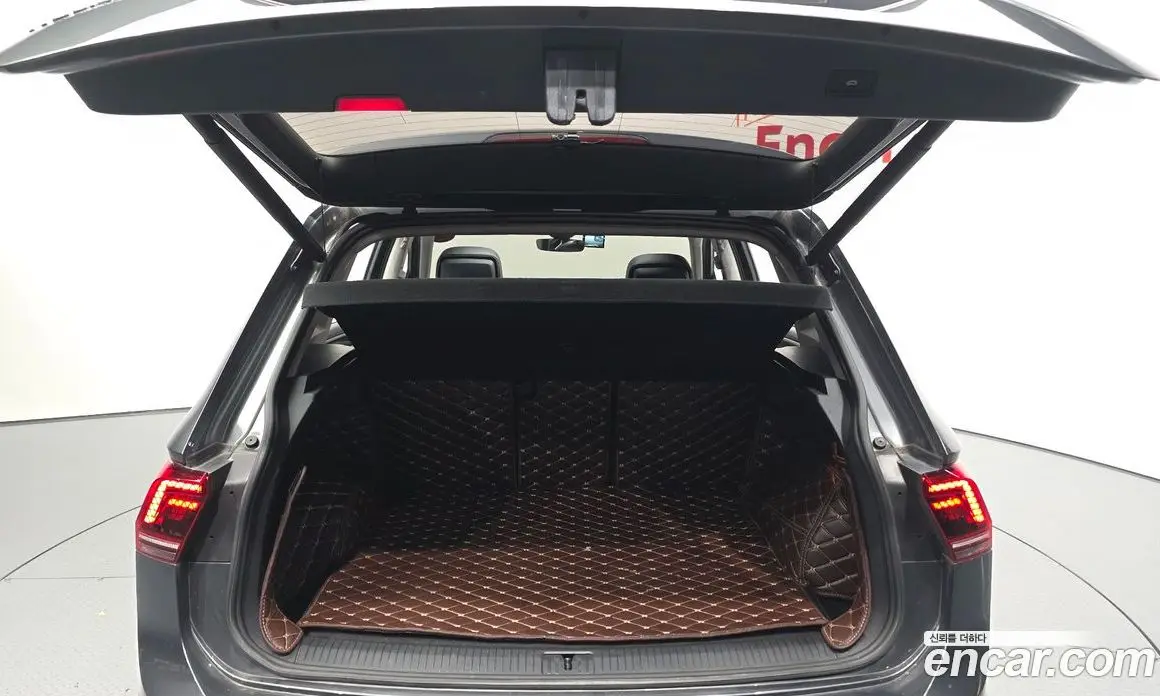 Volkswagen Tiguan 2020 2.0 автомат (гидро), фото 20 Volkswagen Tiguan 2020 2.0 автомат (гидро), фото 20