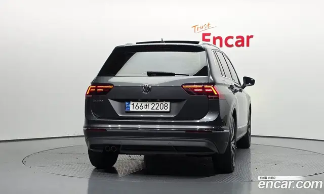 Volkswagen Tiguan 2020 2.0 автомат (гидро), миниатюра 4 Volkswagen Tiguan 2020 2.0 автомат (гидро), миниатюра 4