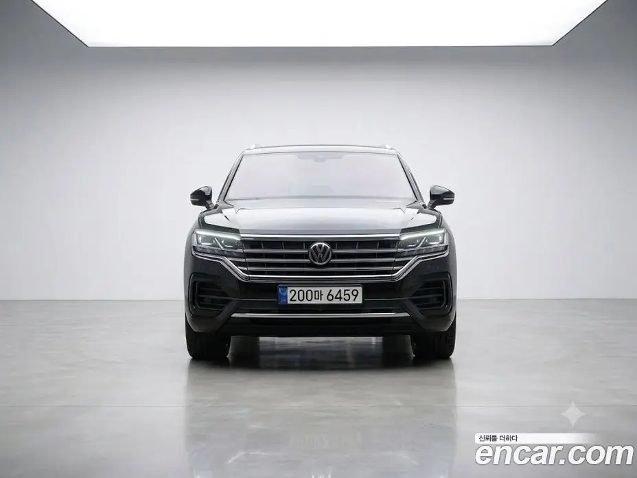 Volkswagen Touareg 2026 3.0 автомат (гидро), фото 1 Volkswagen Touareg 2026 3.0 автомат (гидро), фото 1