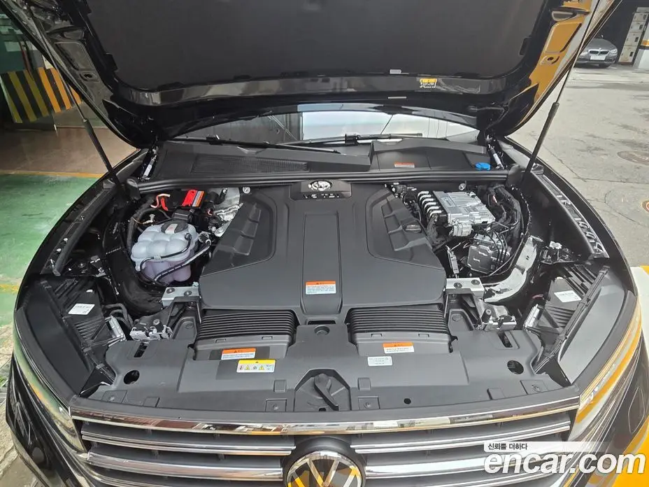 Volkswagen Touareg 2026 3.0 автомат (гидро), фото 16 Volkswagen Touareg 2026 3.0 автомат (гидро), фото 16