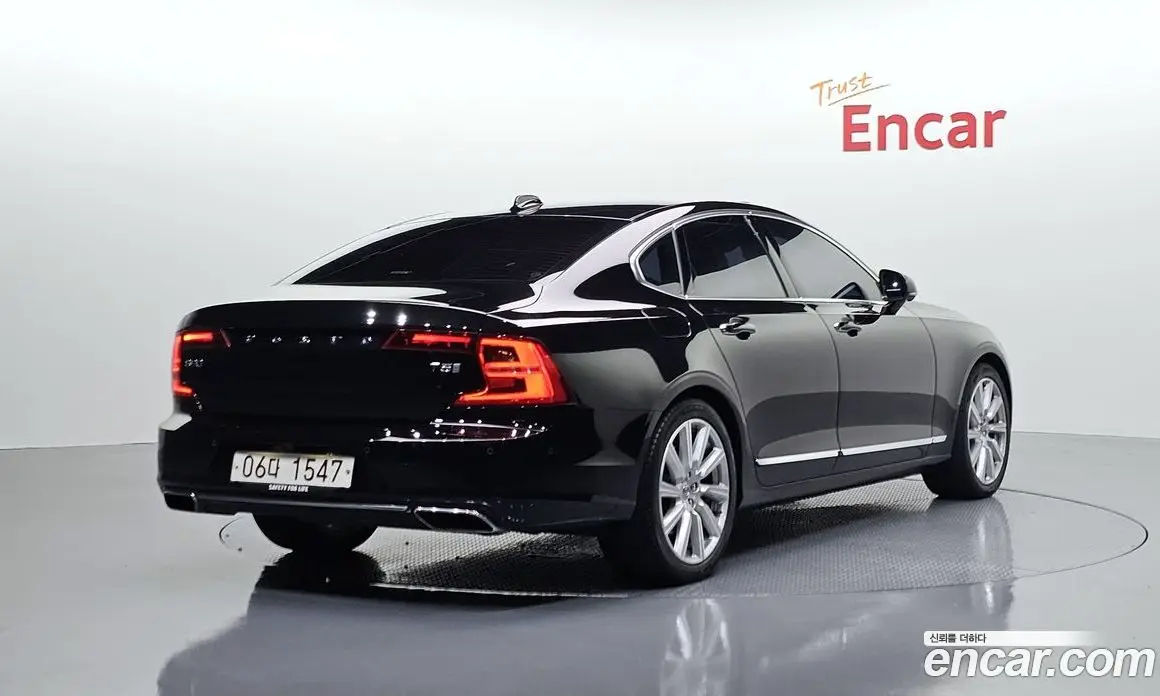 Volvo S90 2018 2.0 автомат (гидро), фото 2 Volvo S90 2018 2.0 автомат (гидро), фото 2