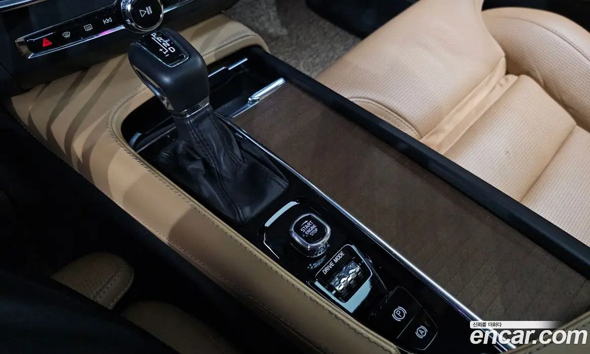 Volvo S90 2018 2.0 автомат (гидро), фото 9 Volvo S90 2018 2.0 автомат (гидро), фото 9