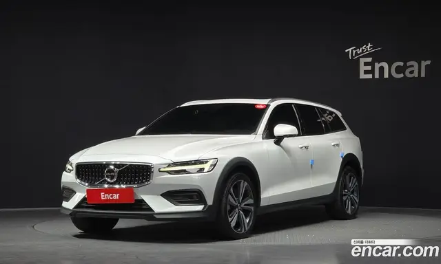 Volvo V60, 2021, 58 005 км