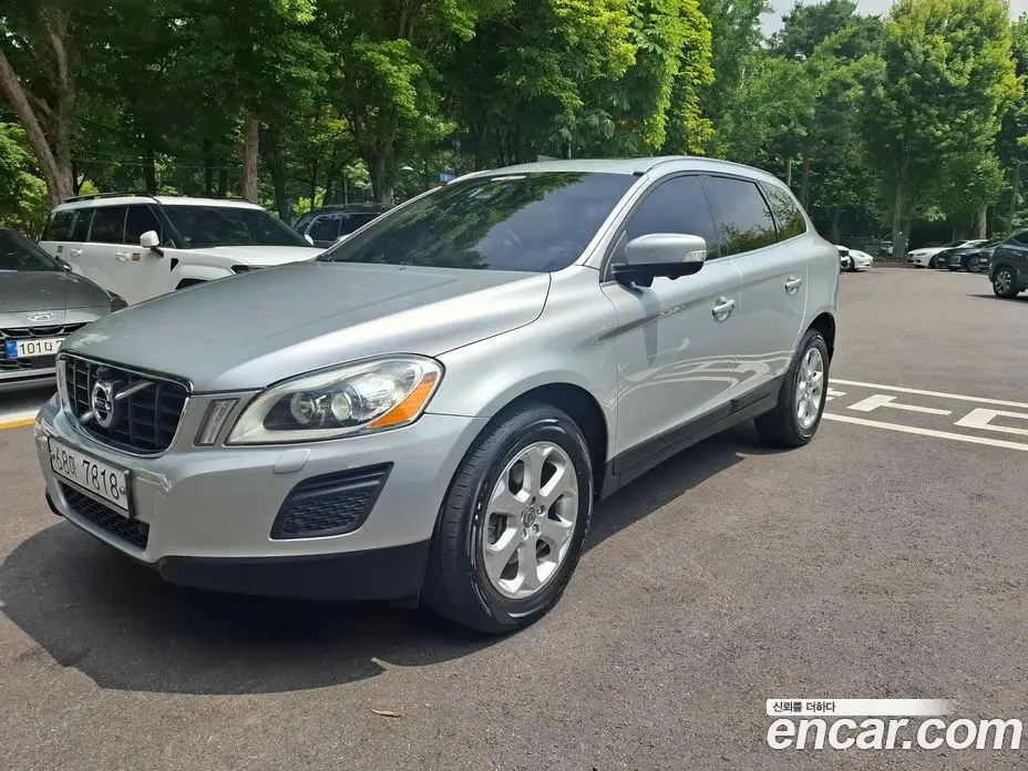 Volvo XC60 2011 2.4 автомат (гидро), фото 1 Volvo XC60 2011 2.4 автомат (гидро), фото 1