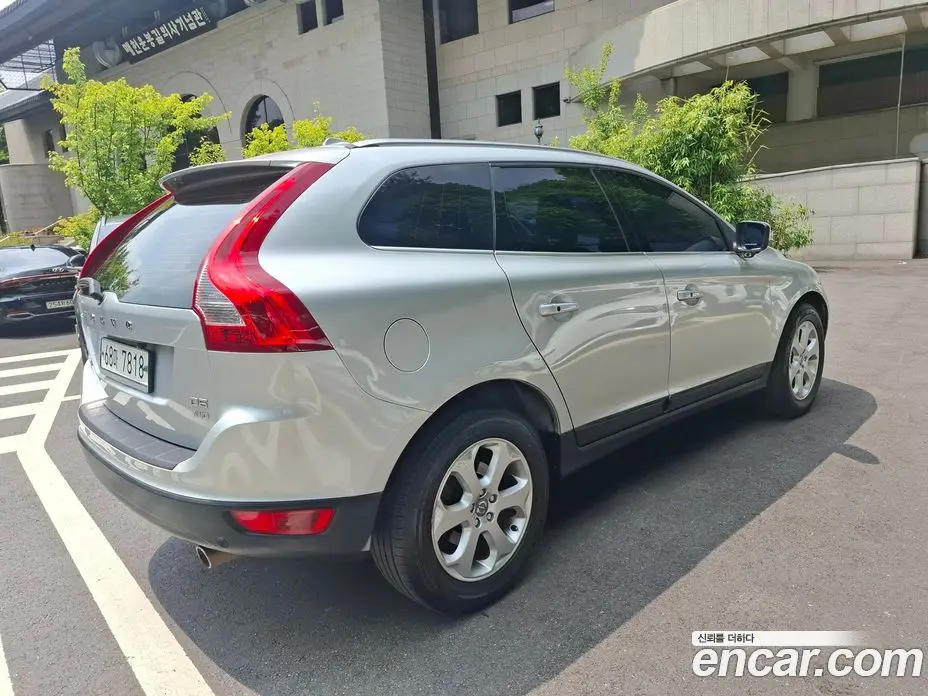 Volvo XC60 2011 2.4 автомат (гидро), фото 2 Volvo XC60 2011 2.4 автомат (гидро), фото 2