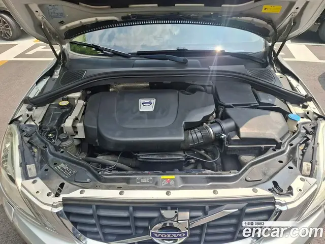 Volvo XC60 2011 2.4 автомат (гидро), миниатюра 6 Volvo XC60 2011 2.4 автомат (гидро), миниатюра 6