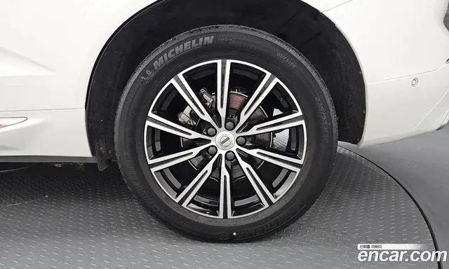Volvo XC60 2021 2.0 автомат (гидро), миниатюра 7