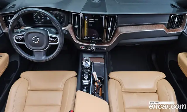 Volvo XC60 2021 2.0 автомат (гидро), миниатюра 10