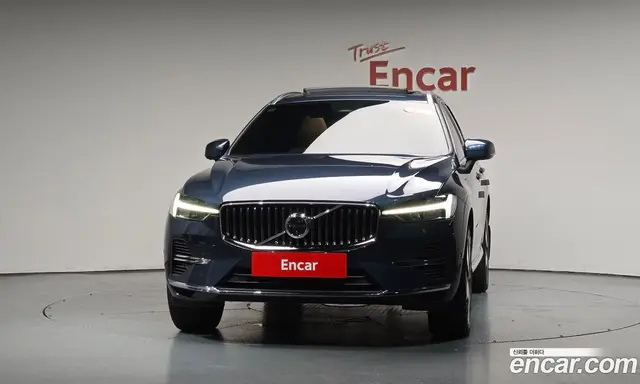 Volvo XC60 2024 2.0 автомат (гидро), миниатюра 2