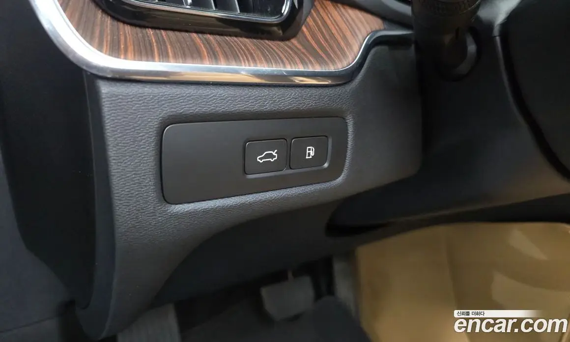 Volvo XC60 2024 2.0 автомат (гидро), фото 29