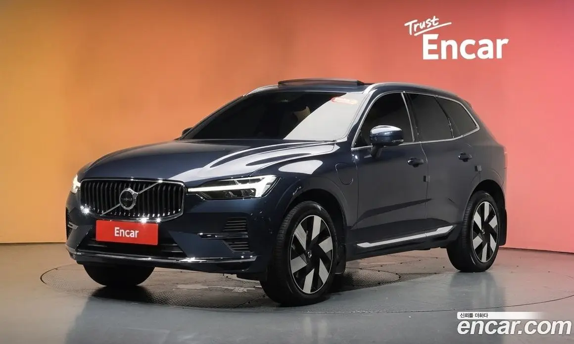 Volvo XC60 2024 2.0 автомат (гидро), фото 36