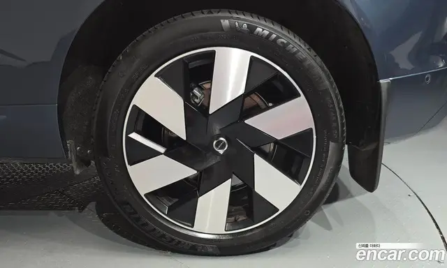 Volvo XC60 2024 2.0 автомат (гидро), миниатюра 6