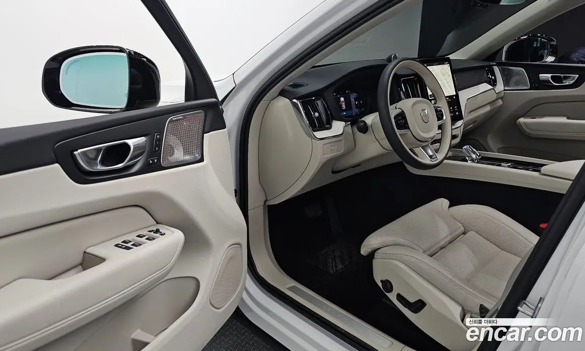 Volvo XC60 2025 2.0 автомат (гидро), фото 17 Volvo XC60 2025 2.0 автомат (гидро), фото 17