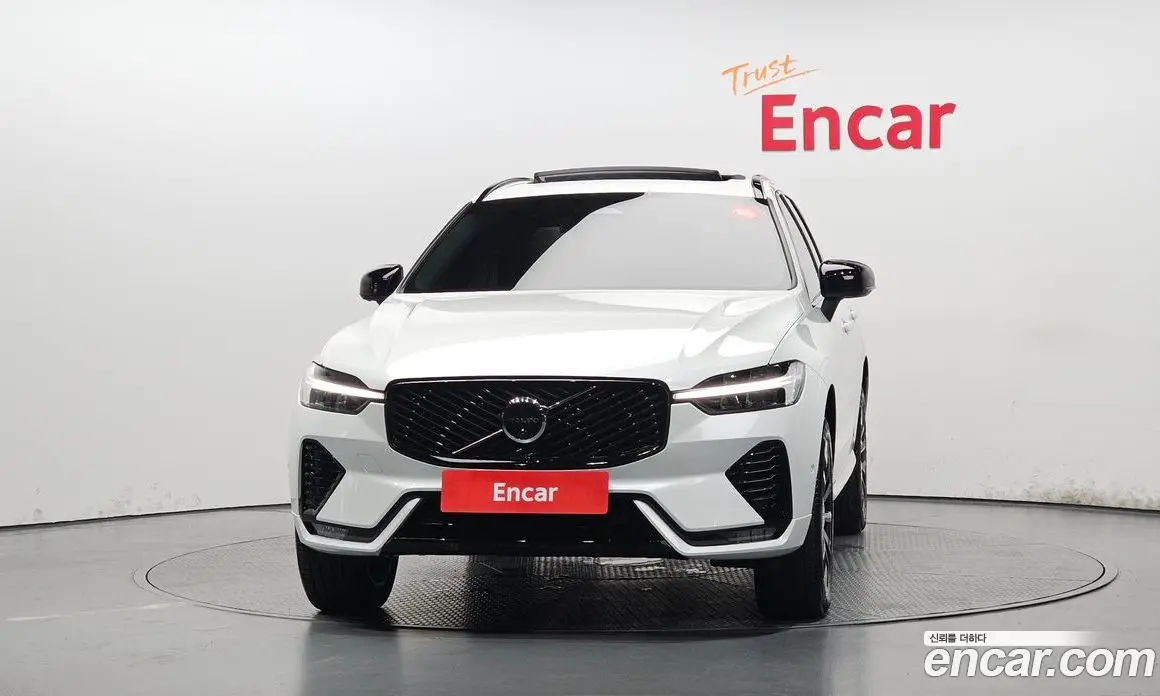 Volvo XC60 2025 2.0 автомат (гидро), фото 3 Volvo XC60 2025 2.0 автомат (гидро), фото 3