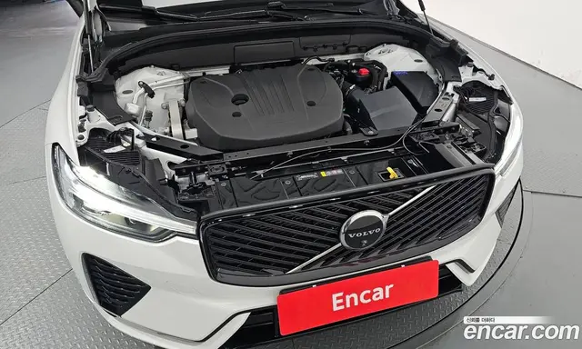 Volvo XC60 2025 2.0 автомат (гидро), миниатюра 6 Volvo XC60 2025 2.0 автомат (гидро), миниатюра 6