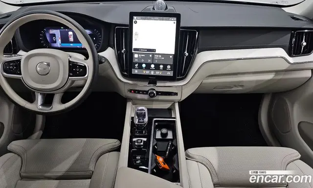 Volvo XC60 2025 2.0 автомат (гидро), миниатюра 10 Volvo XC60 2025 2.0 автомат (гидро), миниатюра 10